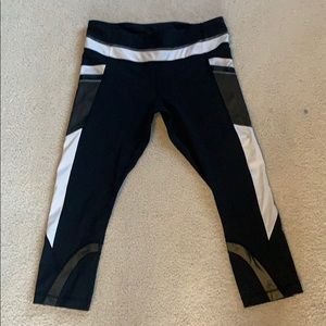Black and White Lululemon Crops